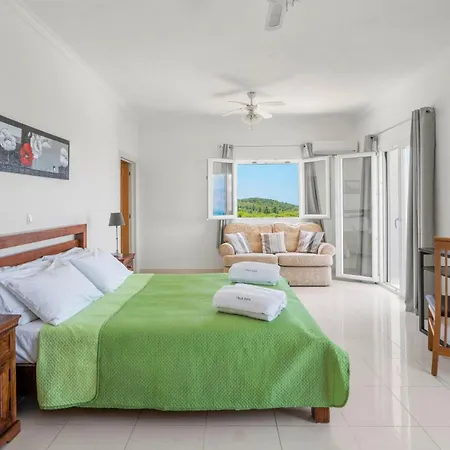 Panorama Julia By Vintage Travel *