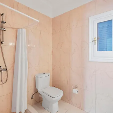 Panorama Julia By Vintage Travel